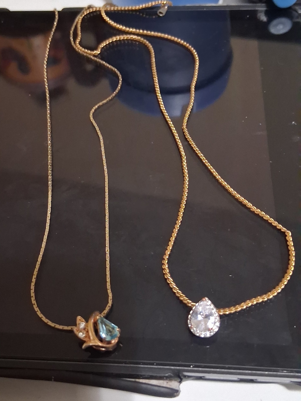 Gold Teardrop Crystal Necklace โ Clear Teardrop Pendant on Gold Chain